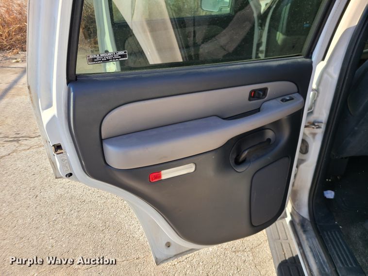 image for item DN2612 2001 Chevrolet Tahoe  SUV