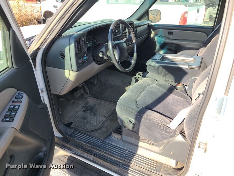 image for item DN2612 2001 Chevrolet Tahoe  SUV