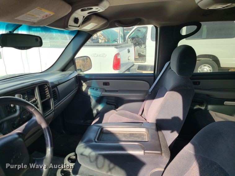 image for item DN2612 2001 Chevrolet Tahoe  SUV