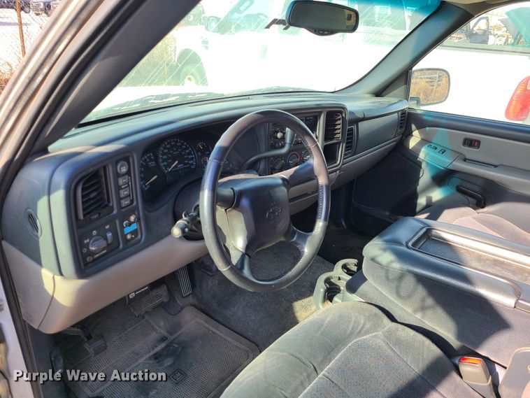 image for item DN2612 2001 Chevrolet Tahoe  SUV