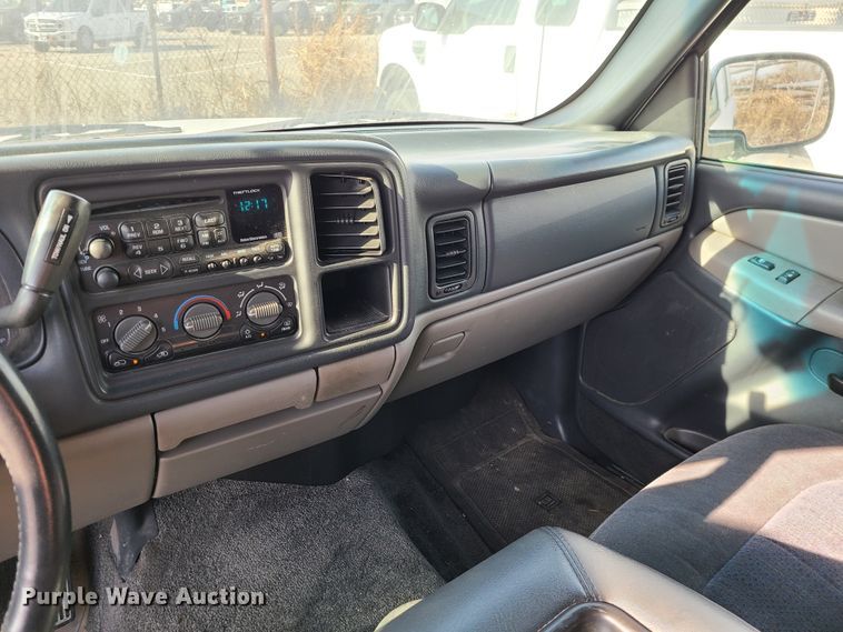 image for item DN2612 2001 Chevrolet Tahoe  SUV