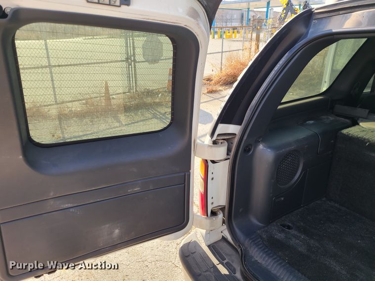 image for item DN2612 2001 Chevrolet Tahoe  SUV