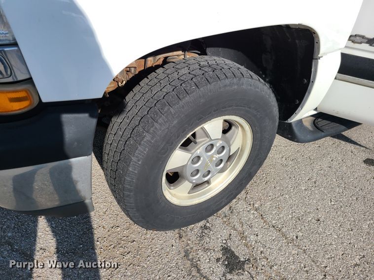 image for item DN2612 2001 Chevrolet Tahoe  SUV