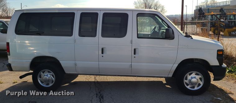 image for item DN2614 2010 Ford E350 Super Duty  van