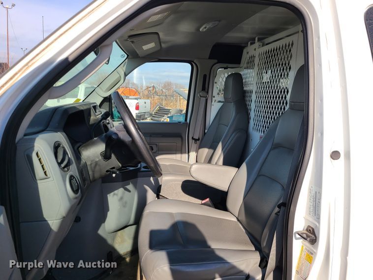 image for item DN2614 2010 Ford E350 Super Duty  van