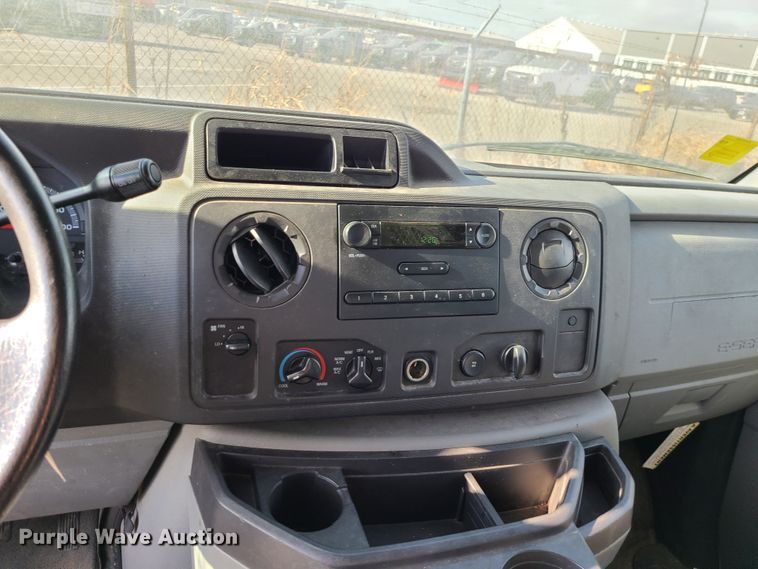 image for item DN2614 2010 Ford E350 Super Duty  van