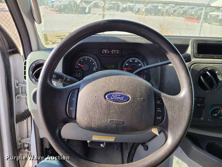 image for item DN2614 2010 Ford E350 Super Duty  van