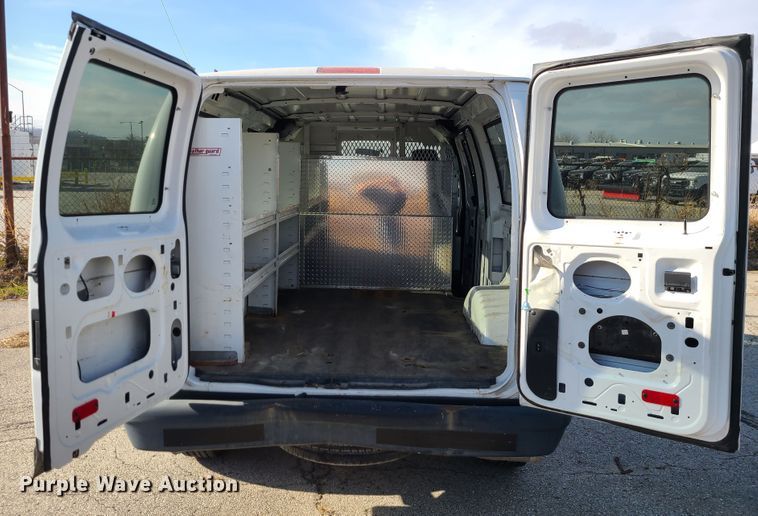 image for item DN2614 2010 Ford E350 Super Duty  van
