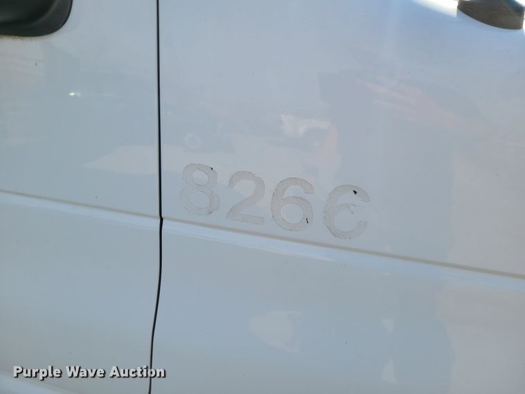 image for item DN2614 2010 Ford E350 Super Duty  van