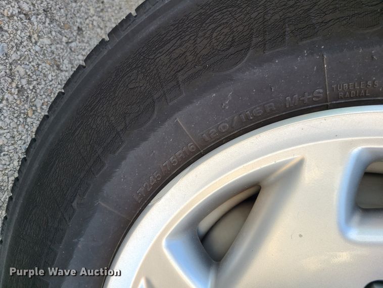 image for item DN2614 2010 Ford E350 Super Duty  van