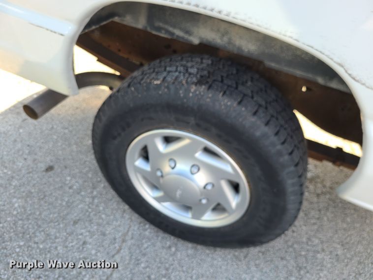 image for item DN2614 2010 Ford E350 Super Duty  van