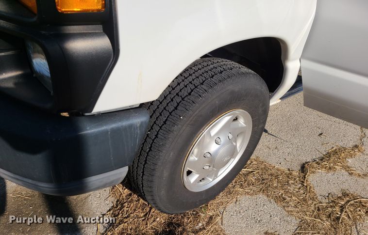 image for item DN2614 2010 Ford E350 Super Duty  van