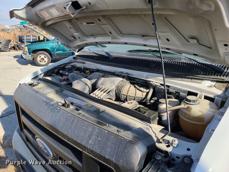 image for item DN2614 2010 Ford E350 Super Duty  van