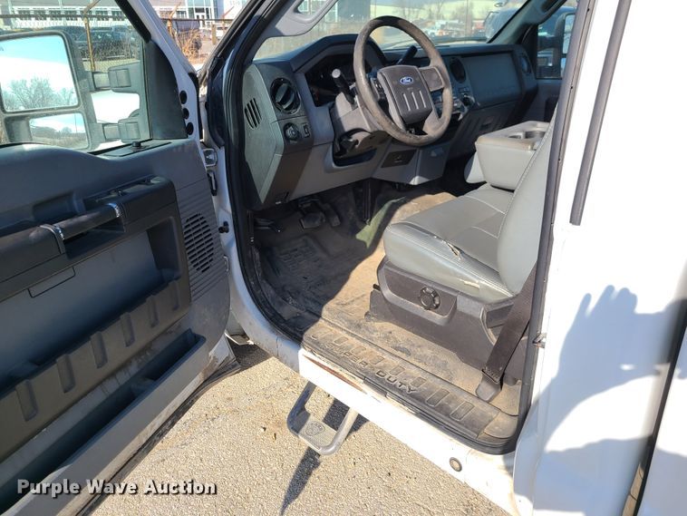 image for item DN2617 2012 Ford F350 Super Duty  pickup truck