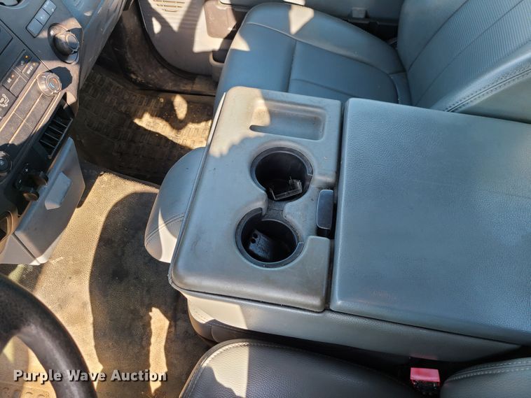 image for item DN2617 2012 Ford F350 Super Duty  pickup truck