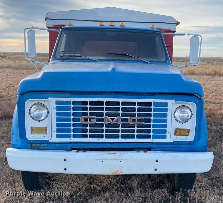 image for item DJ7559 1972 GMC 5500  grain truck