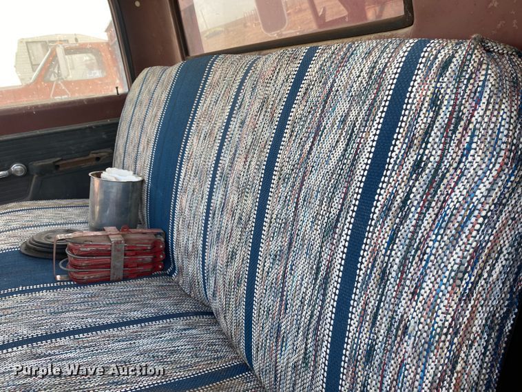 image for item DJ7559 1972 GMC 5500  grain truck