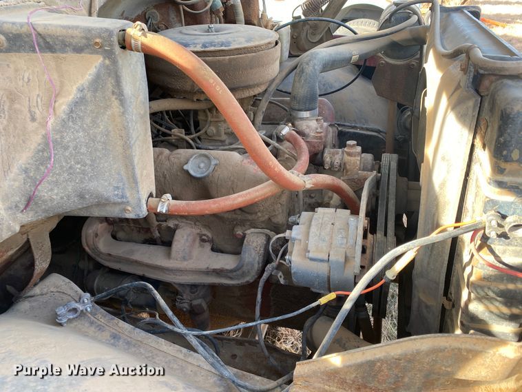 image for item DJ7559 1972 GMC 5500  grain truck