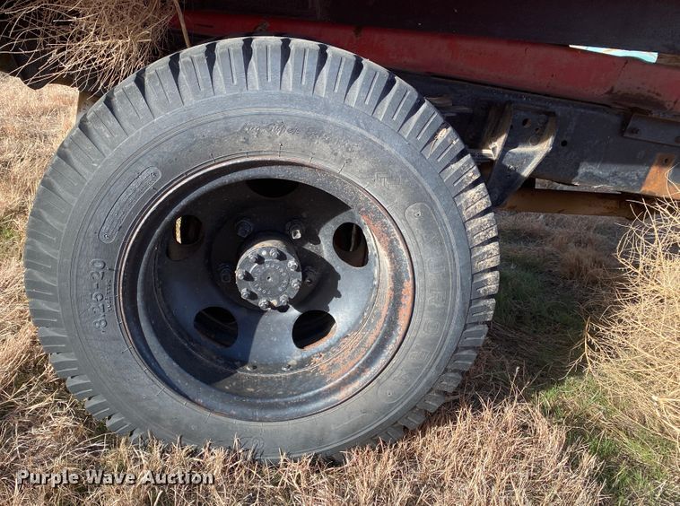 image for item DJ7559 1972 GMC 5500  grain truck