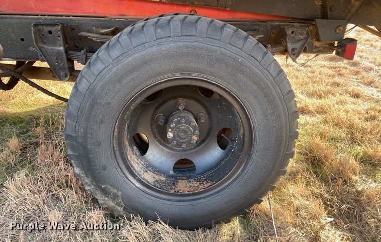 image for item DJ7559 1972 GMC 5500  grain truck