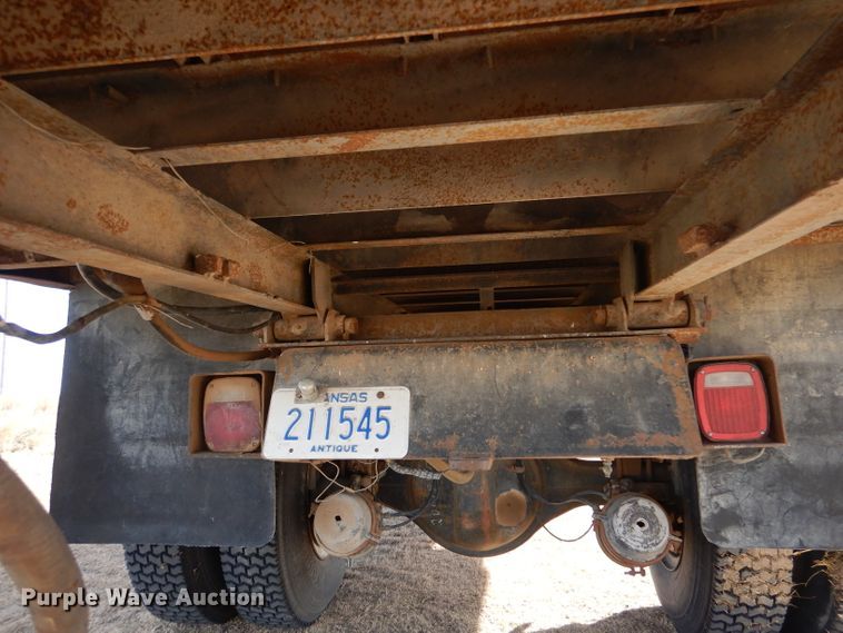 image for item DJ7564 1978 Chevrolet C70  grain truck