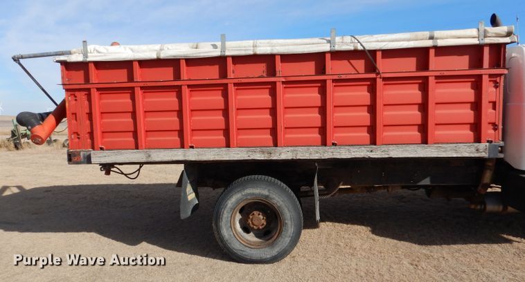 image for item DJ7564 1978 Chevrolet C70  grain truck