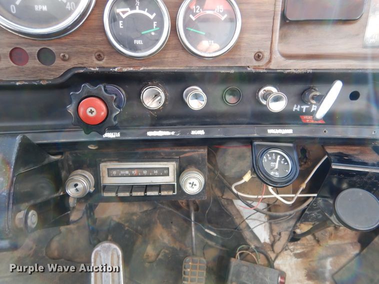 image for item DJ7564 1978 Chevrolet C70  grain truck