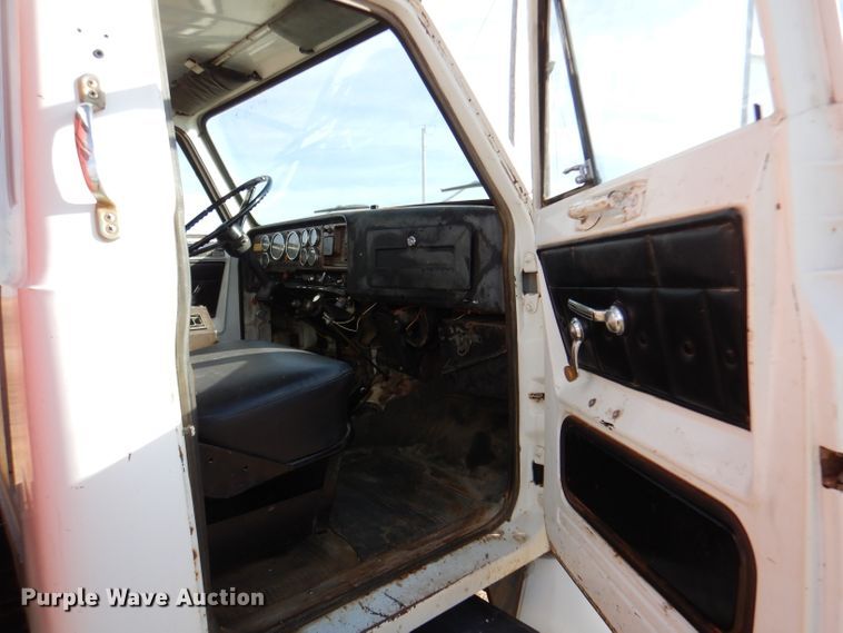 image for item DJ7564 1978 Chevrolet C70  grain truck