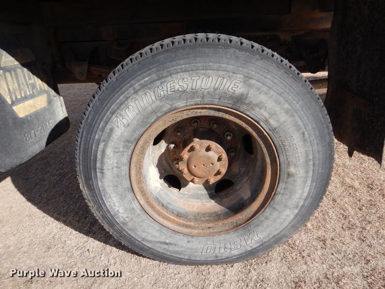 image for item DJ7564 1978 Chevrolet C70  grain truck