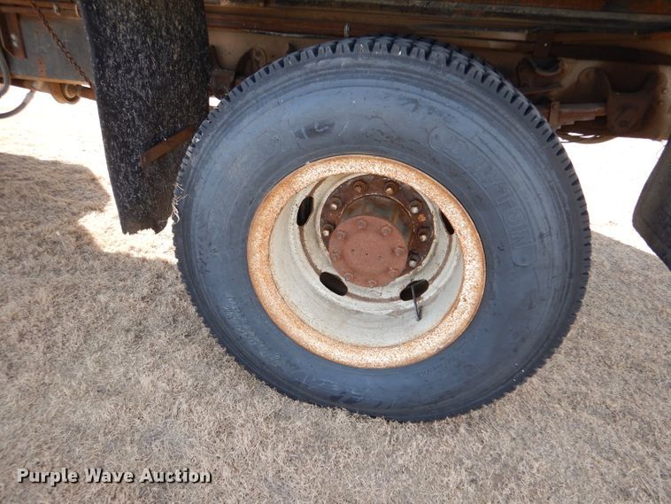 image for item DJ7564 1978 Chevrolet C70  grain truck