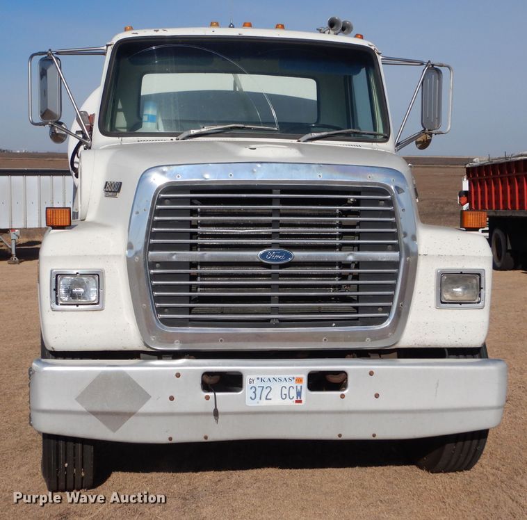 image for item DJ7565 1989 Ford LN8000  water truck