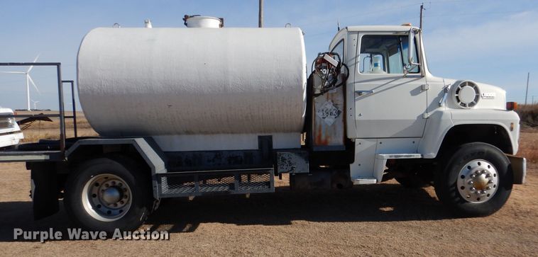 image for item DJ7565 1989 Ford LN8000  water truck