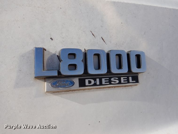 image for item DJ7565 1989 Ford LN8000  water truck