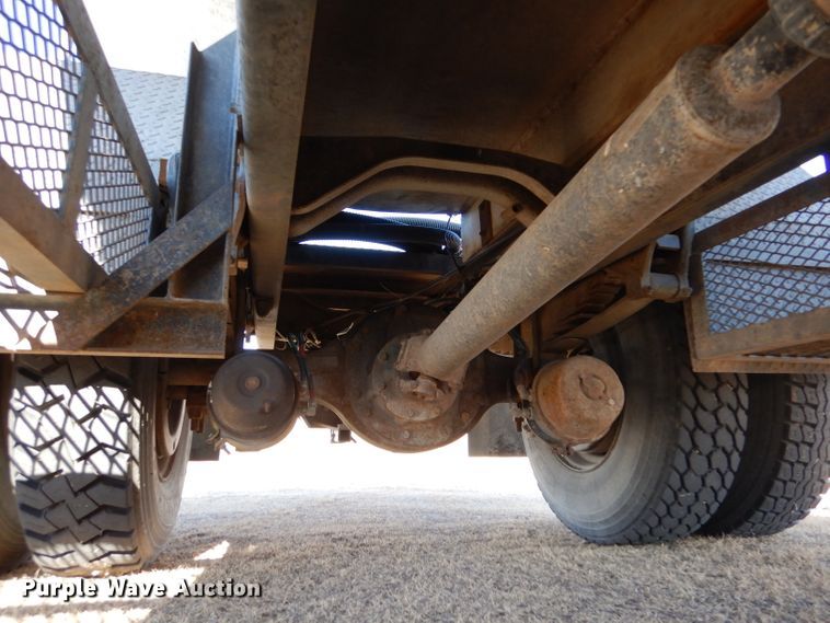 image for item DJ7565 1989 Ford LN8000  water truck