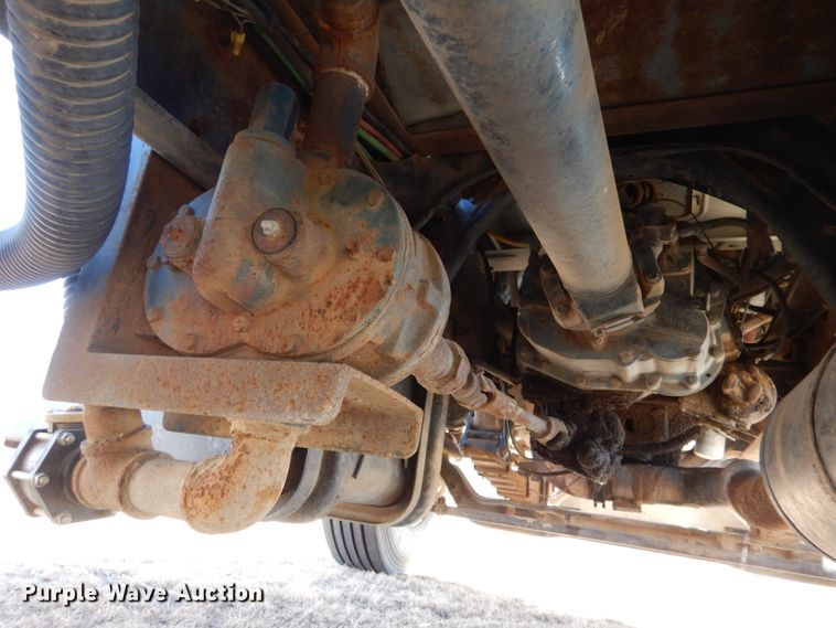 image for item DJ7565 1989 Ford LN8000  water truck