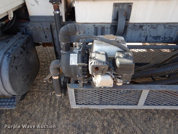 image for item DJ7565 1989 Ford LN8000  water truck