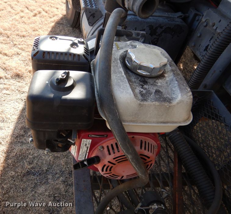 image for item DJ7565 1989 Ford LN8000  water truck