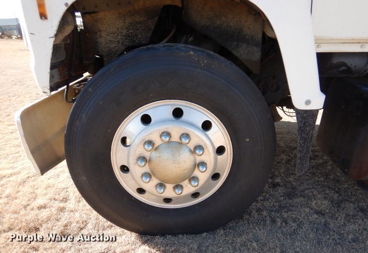 image for item DJ7565 1989 Ford LN8000  water truck