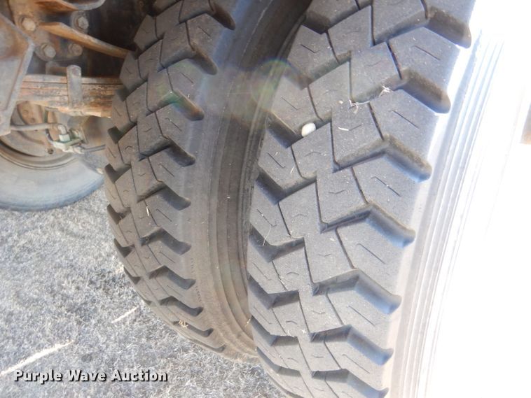 image for item DJ7565 1989 Ford LN8000  water truck