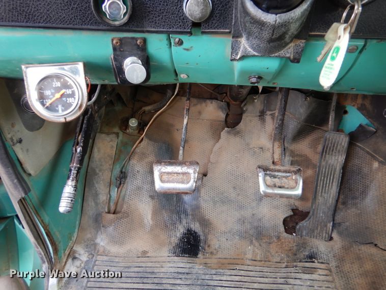 image for item DJ7566 1974 Chevrolet C60  feed delivery truck