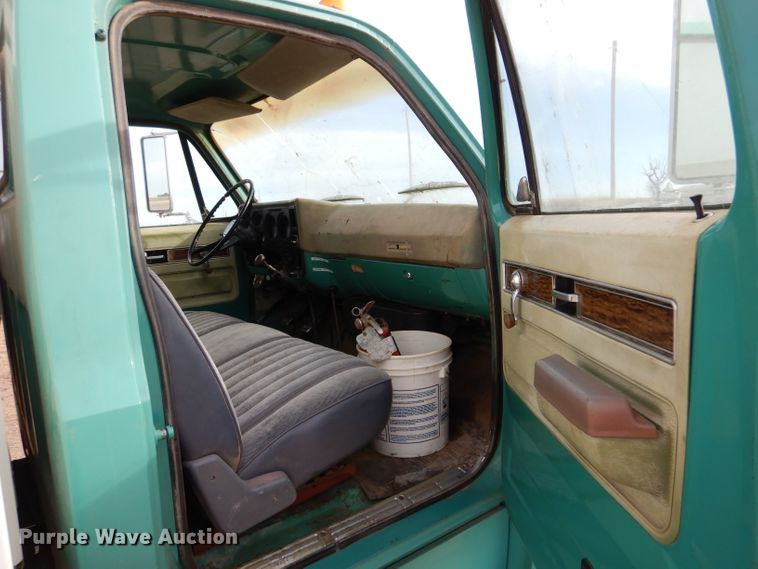 image for item DJ7566 1974 Chevrolet C60  feed delivery truck