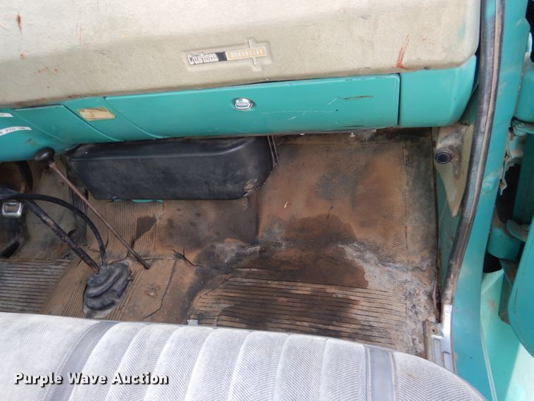 image for item DJ7566 1974 Chevrolet C60  feed delivery truck