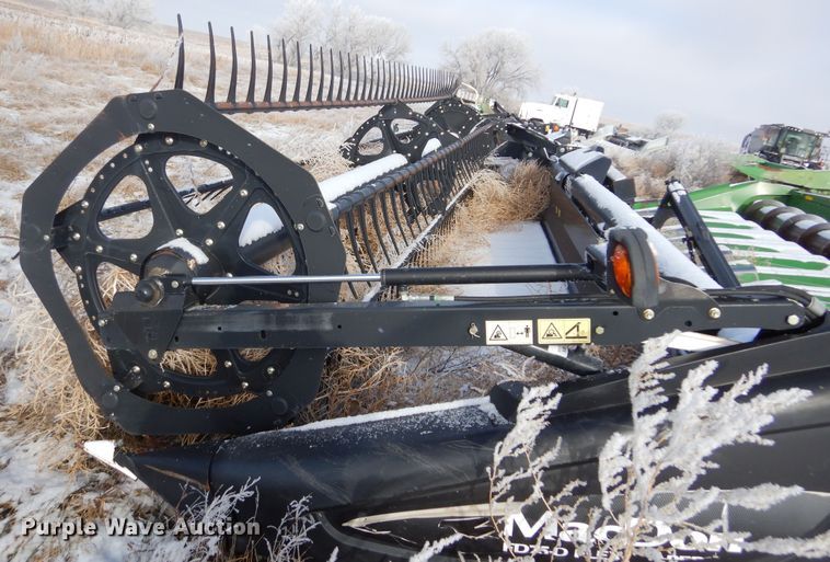 image for item DK3472 2014 MacDon FD75-D  flex draper head