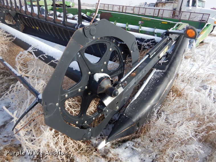 image for item DK3472 2014 MacDon FD75-D  flex draper head