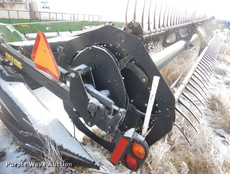 image for item DK3472 2014 MacDon FD75-D  flex draper head