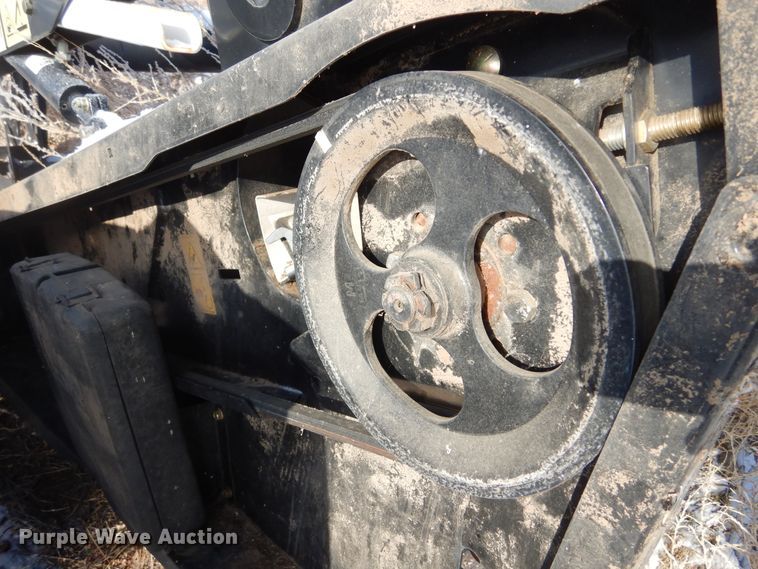 image for item DK3472 2014 MacDon FD75-D  flex draper head