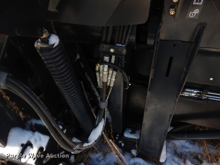 image for item DK3472 2014 MacDon FD75-D  flex draper head