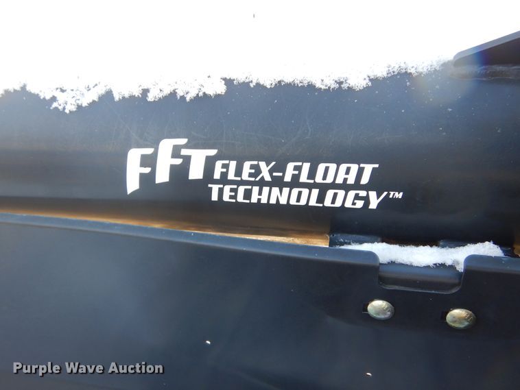 image for item DK3472 2014 MacDon FD75-D  flex draper head