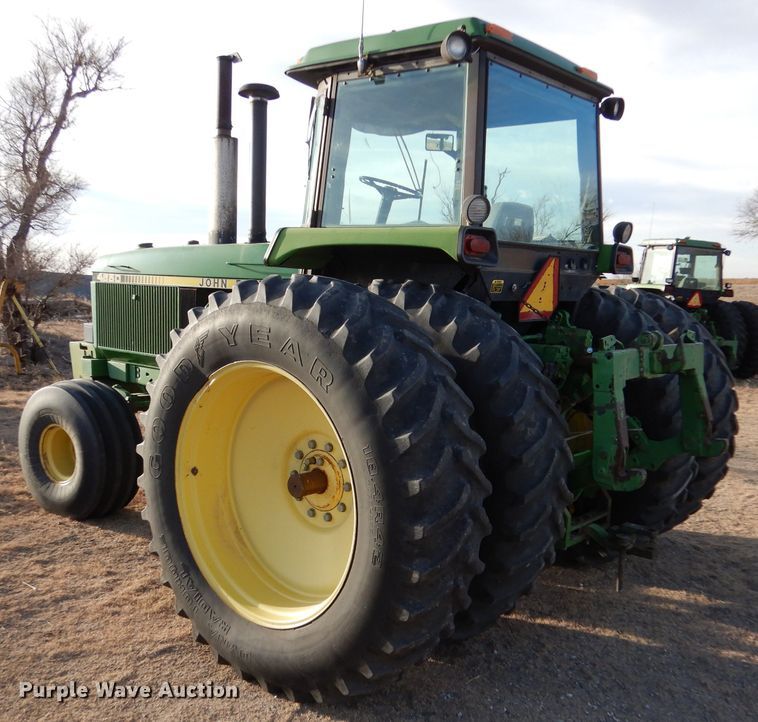 image for item DL1249 1988 John Deere 4650  tractor