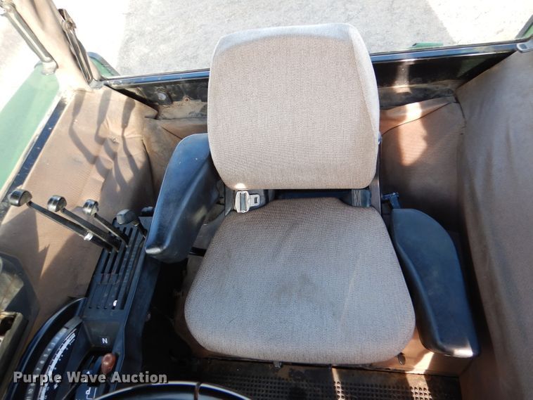 image for item DL1249 1988 John Deere 4650  tractor